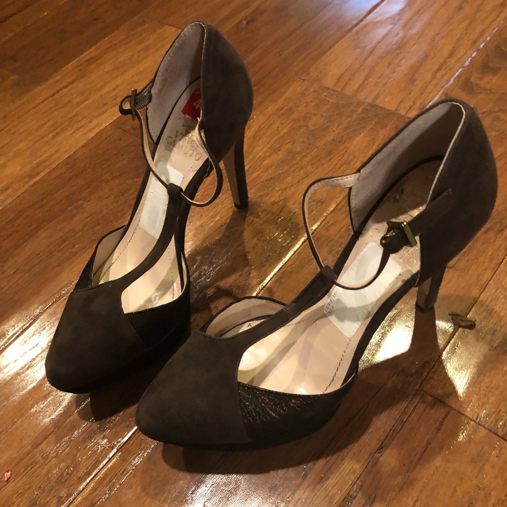 Vince Camuto chocolate brown heels